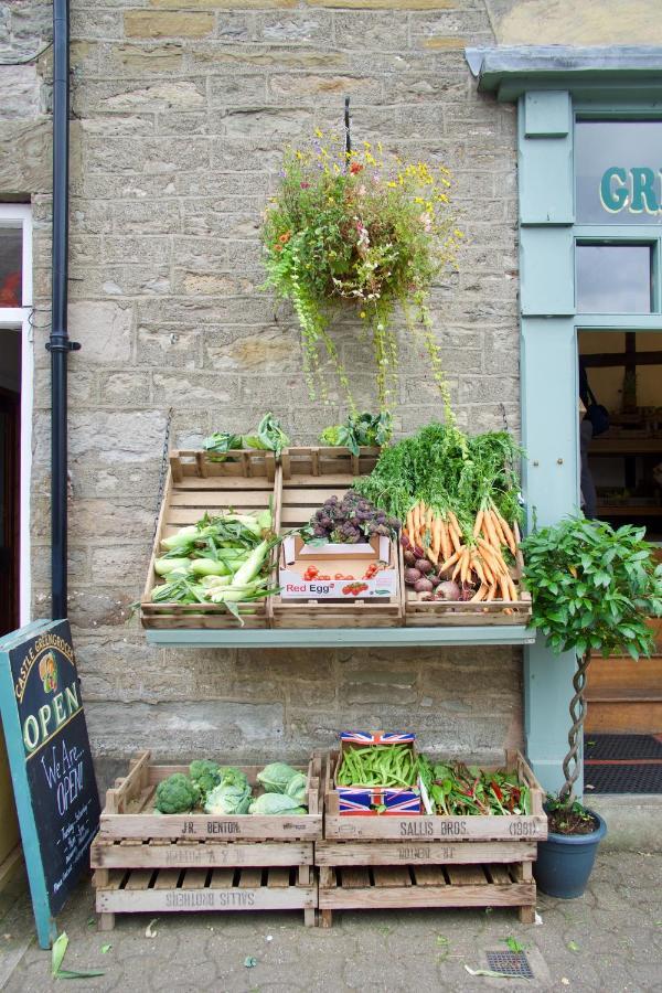 The Pavement Palace Hay-On-Wye Exterior photo